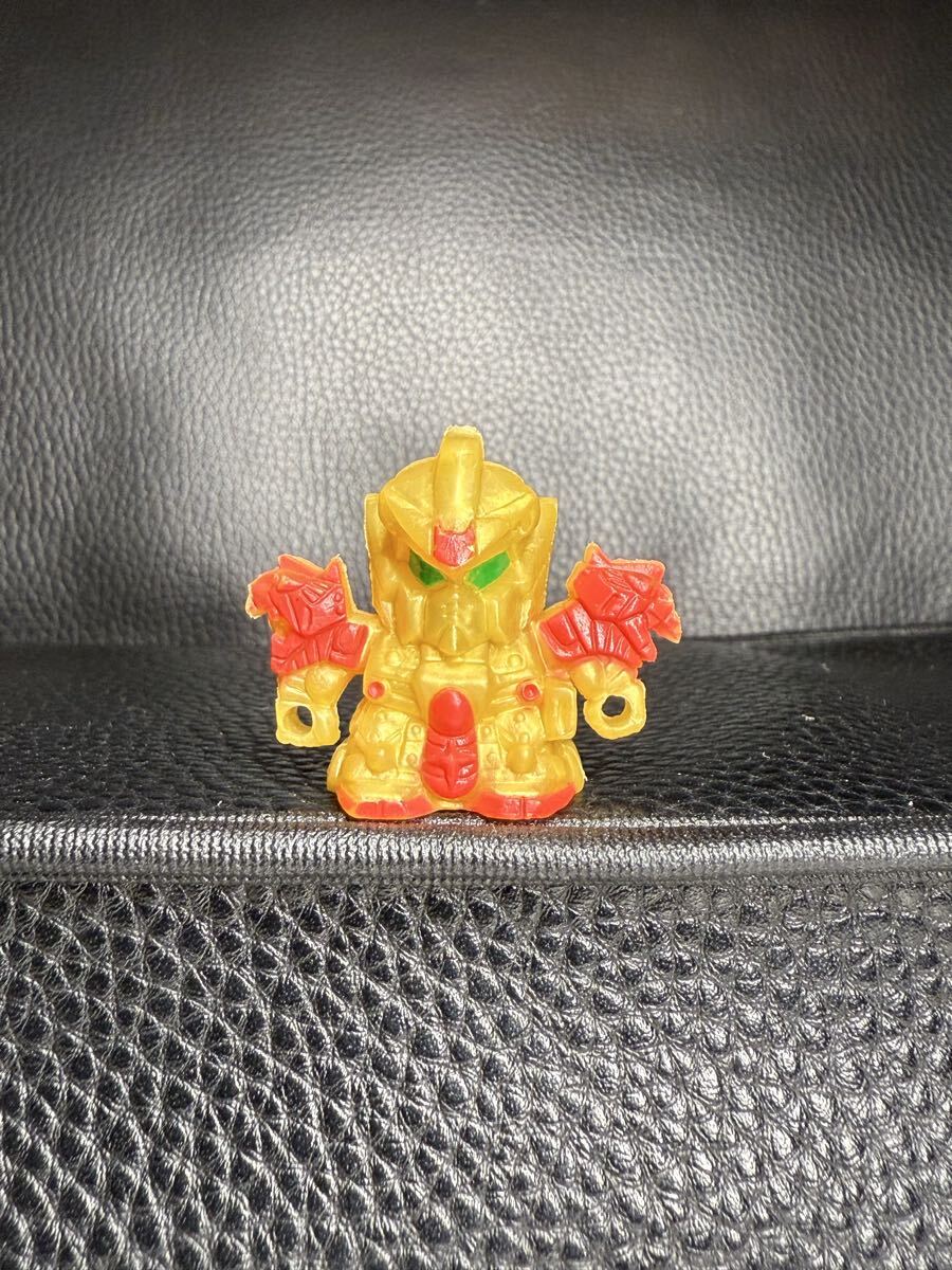 250-4【限定彩色版スペリオルドラゴン】【光の騎士】【色】ガン消し ガシャポン戦士SD ガンダム 外伝 SDガンダム_画像1