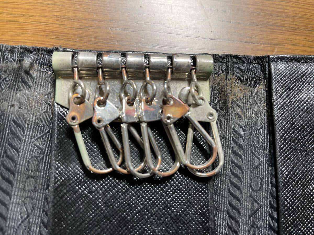【中古・保管品 】キーケース　PRADA プラダ 三角ロゴ ナイロン ブラック ６連 黒 prada_画像5