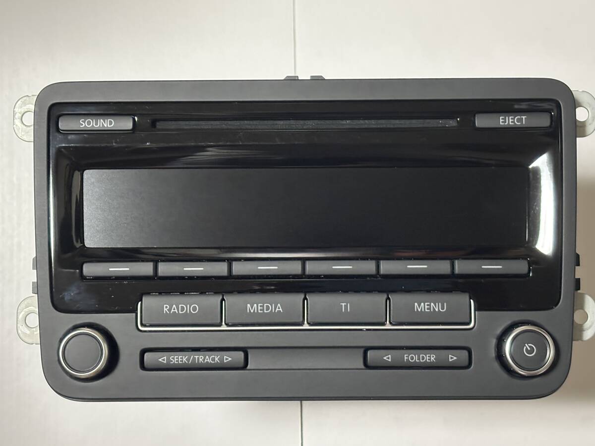 フォルクスワーゲン VW トゥーラン 純正 オーディオ CD ラジオ VW-1K0 035 183 B _画像1