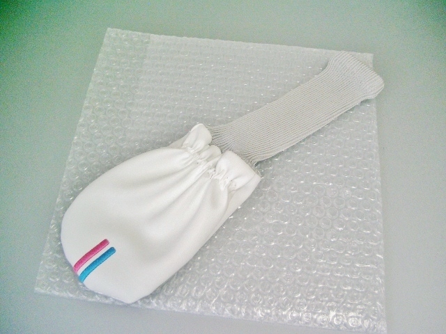 送料込み　未使用　ＸＸＩＯ　ゼクシオ　１２　レディース　斜めストライプ　白ピンク水色　７Ｗ用　ヘッドカバー_画像5