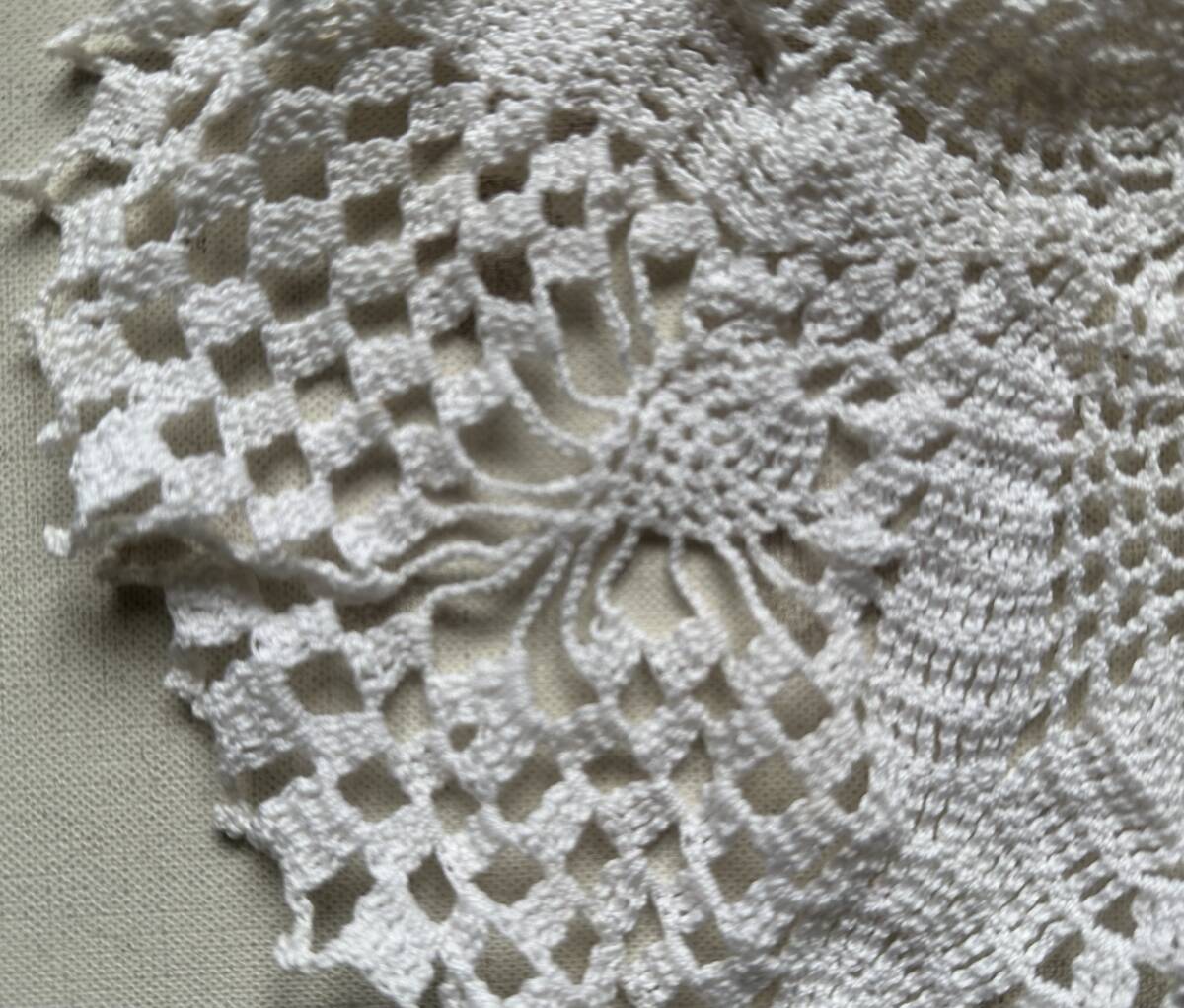 ハンドメイド 刺繍テーブルクロス 美品_画像4