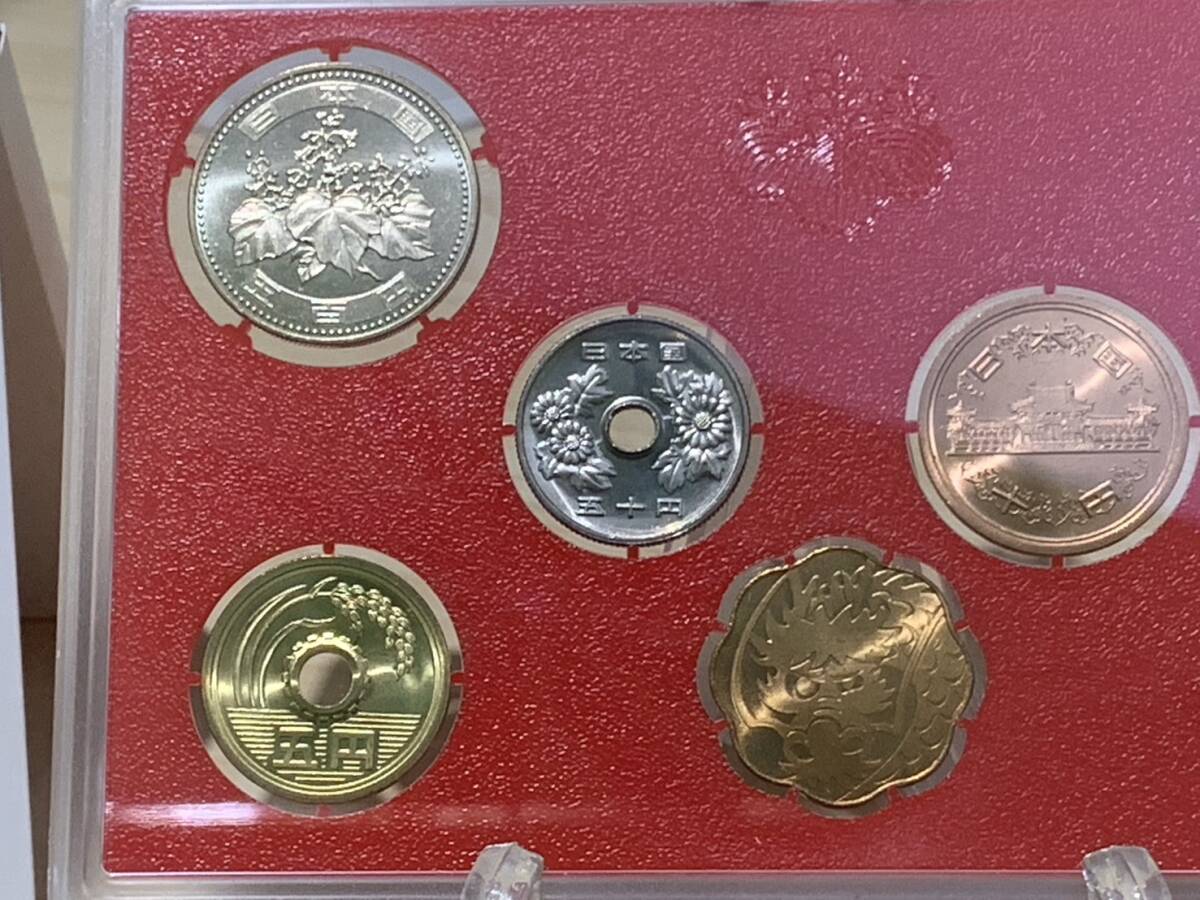 【15887】2000年 平成12年 通常 ミントセット 貨幣セット 額面666円 記念硬貨 誕生年 記念貨幣 貨幣組合 コイン coin ミレニアム☆_画像5