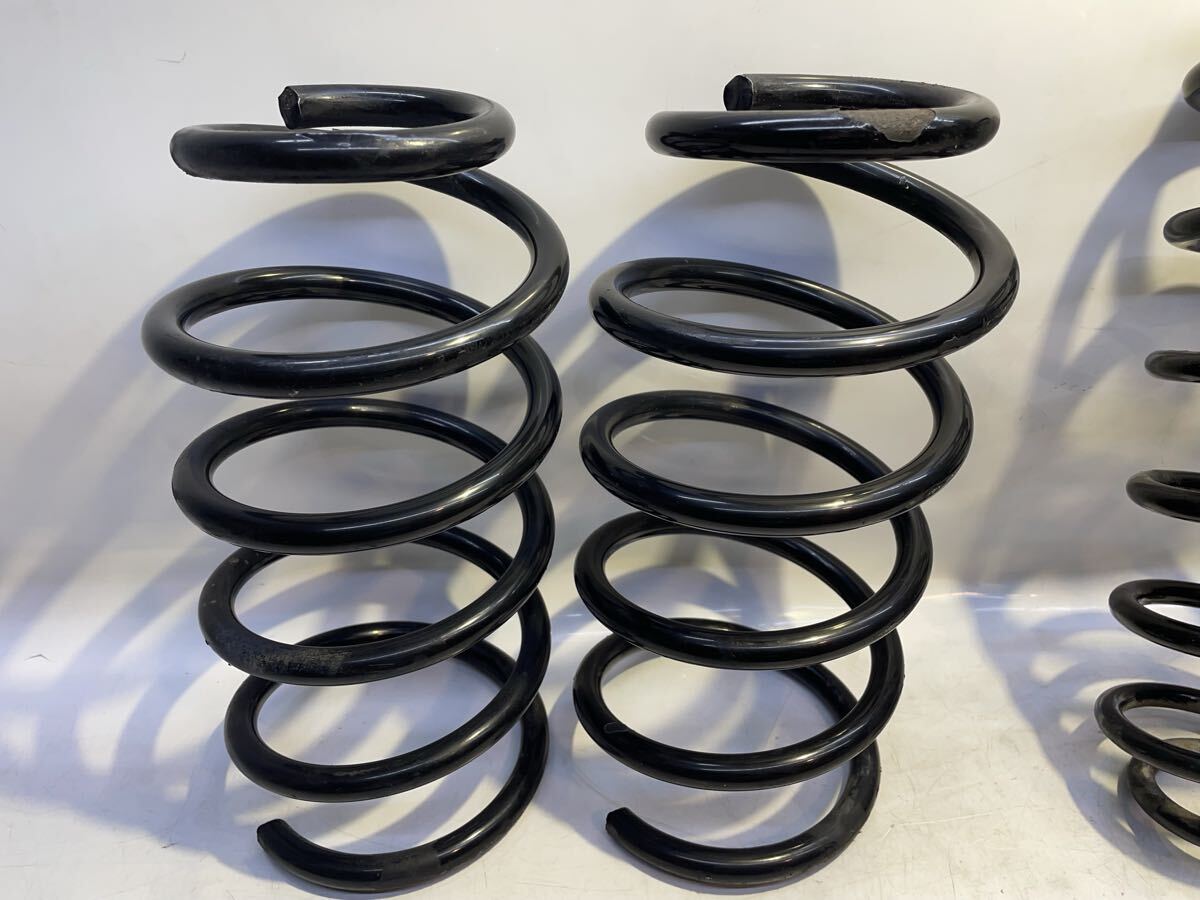 アウディ TT ロードスター 1.8T 8N 純正スプリング サスペンション 中古 (管理番号AA39)_画像2