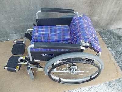 送料無料（一部地域を除く）KAWAMURA　カワムラサイクル　多機能簡易モジュール車いす 　KA822B　TS-25-1029-07_画像8