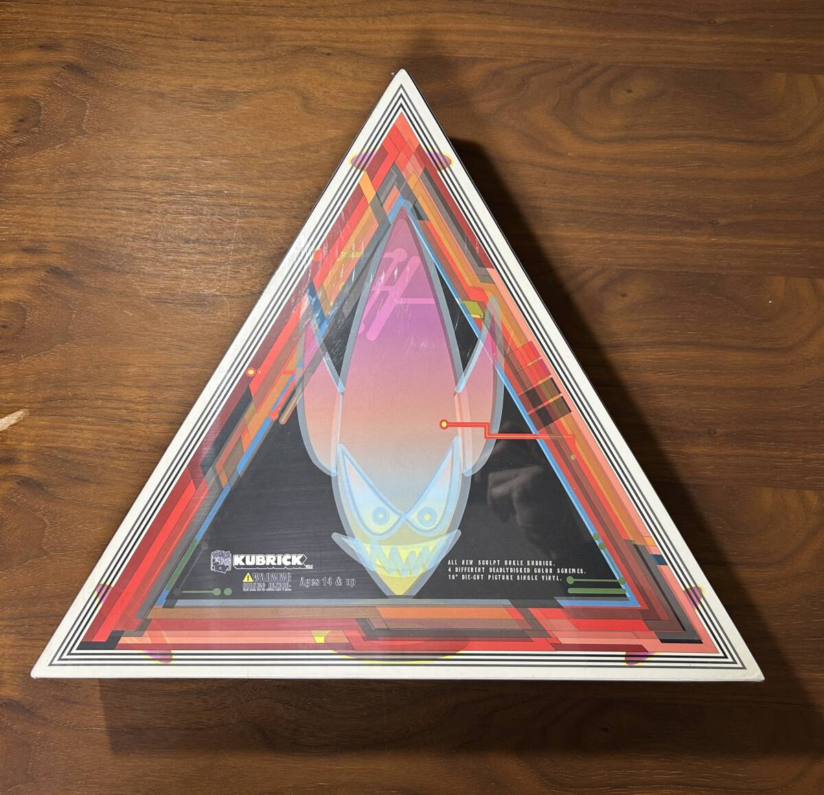 10 inches Die-Cut Picture Single Vinyl record ”EYE 4 AN EYE (VIP version)” with UNCLE KUBRICK_画像1