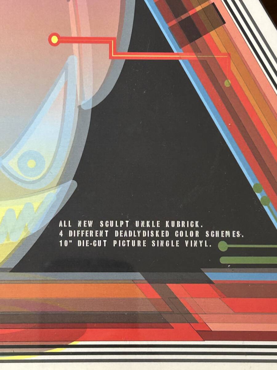 10 inches Die-Cut Picture Single Vinyl record ”EYE 4 AN EYE (VIP version)” with UNCLE KUBRICK_画像4