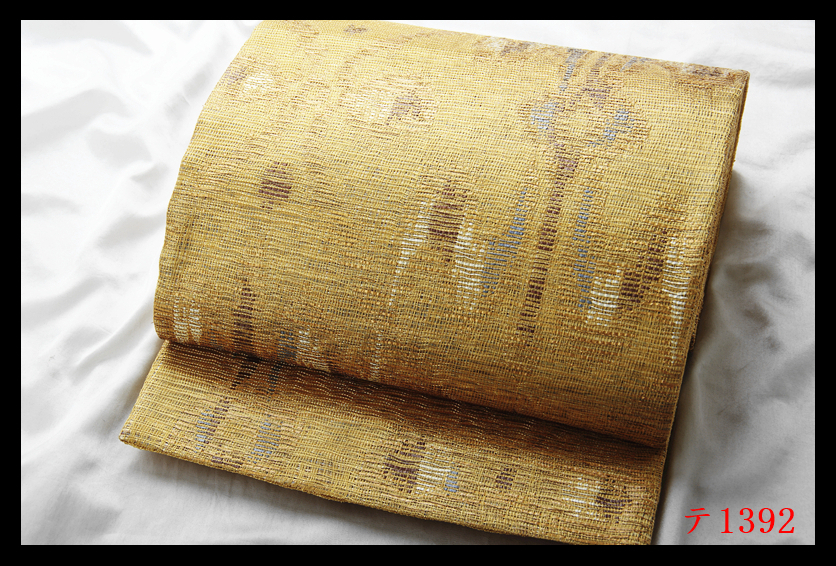 蔵【テ1392】西陣逸品　金色地　気品豊かに　正絹純金糸六通高級美術袋帯　◇検◇簪着物名古屋帯和装小物帯締め_画像2