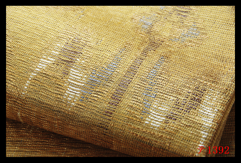 蔵【テ1392】西陣逸品　金色地　気品豊かに　正絹純金糸六通高級美術袋帯　◇検◇簪着物名古屋帯和装小物帯締め_画像6