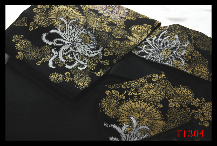 蔵【T1304】厳選逸品 縮緬 菊紋 黒色 黒色地 気品豊かに 正絹高級美術名古屋帯 ◇検簪着物袋帯和装小物帯締め_画像4
