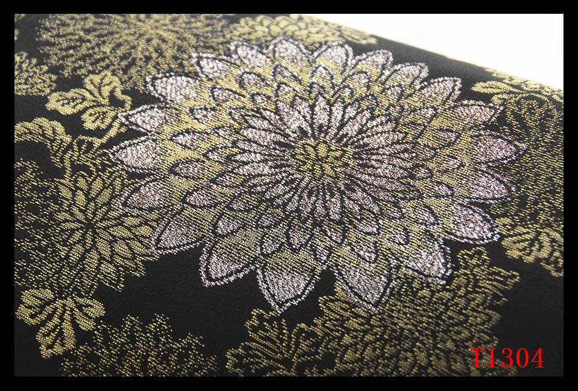 蔵【T1304】厳選逸品 縮緬 菊紋 黒色 黒色地 気品豊かに 正絹高級美術名古屋帯 ◇検簪着物袋帯和装小物帯締め_画像7