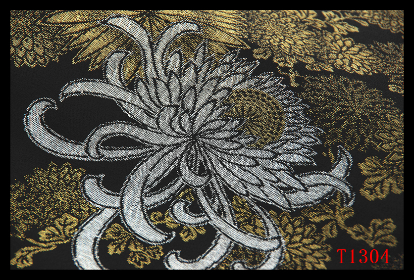 蔵【T1304】厳選逸品 縮緬 菊紋 黒色 黒色地 気品豊かに 正絹高級美術名古屋帯 ◇検簪着物袋帯和装小物帯締め_画像5