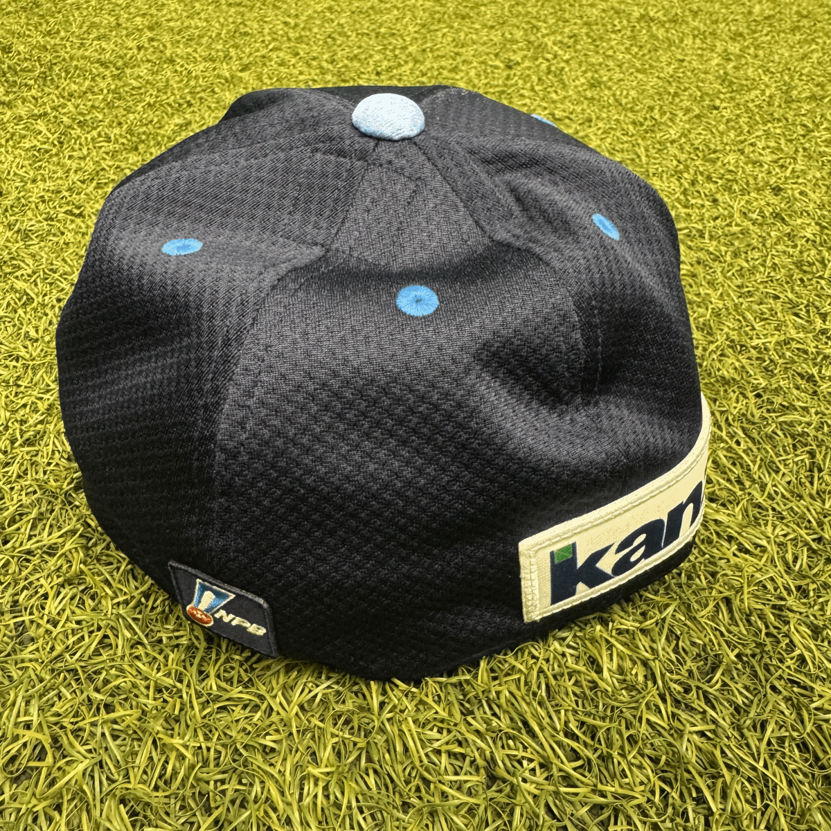 【チャリティ】埼玉西武ライオンズ 佐藤隼輔 投手『ライオンズフェスティバルズ 2025』キャップ(直筆サイン入り)_画像3