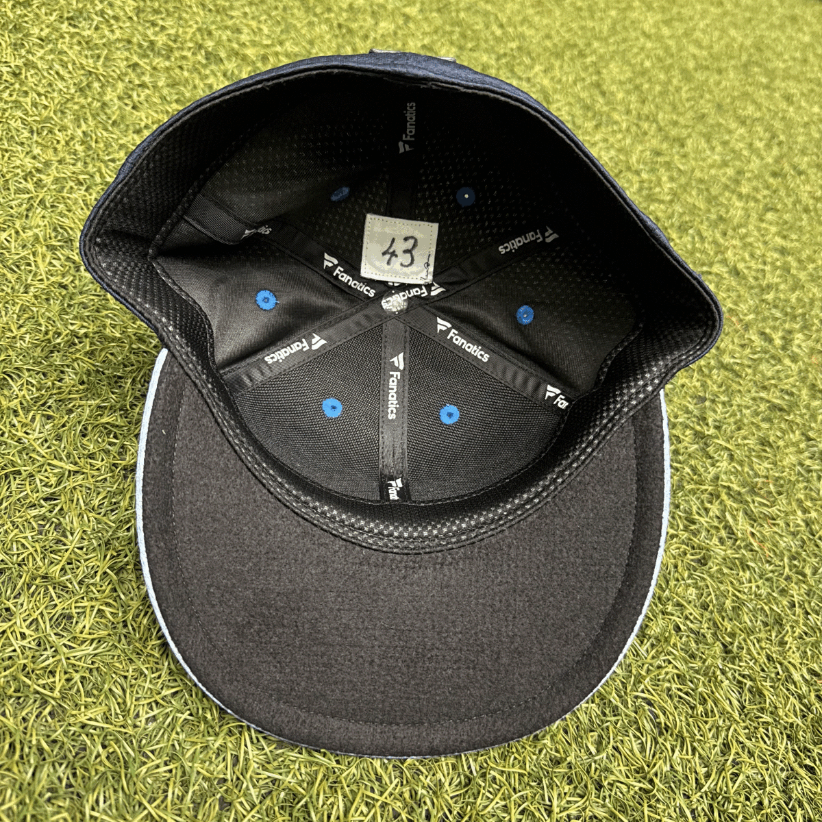 【チャリティ】埼玉西武ライオンズ 羽田慎之介 投手『ライオンズフェスティバルズ 2025』キャップ（直筆サイン入り）_画像4