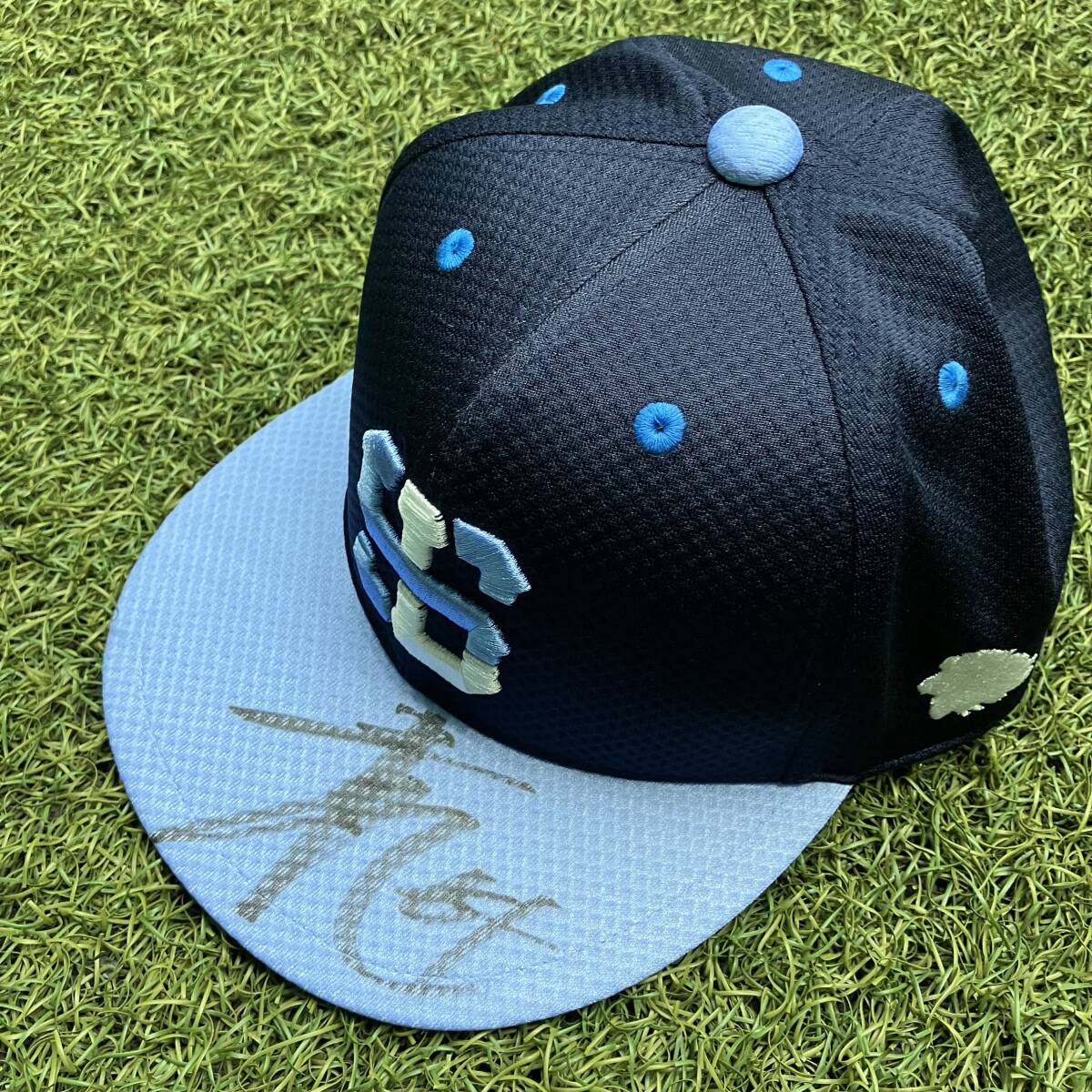 【チャリティ】埼玉西武ライオンズ 龍山暖 選手『ライオンズフェスティバルズ 2025』キャップ(直筆サイン入り)_画像1