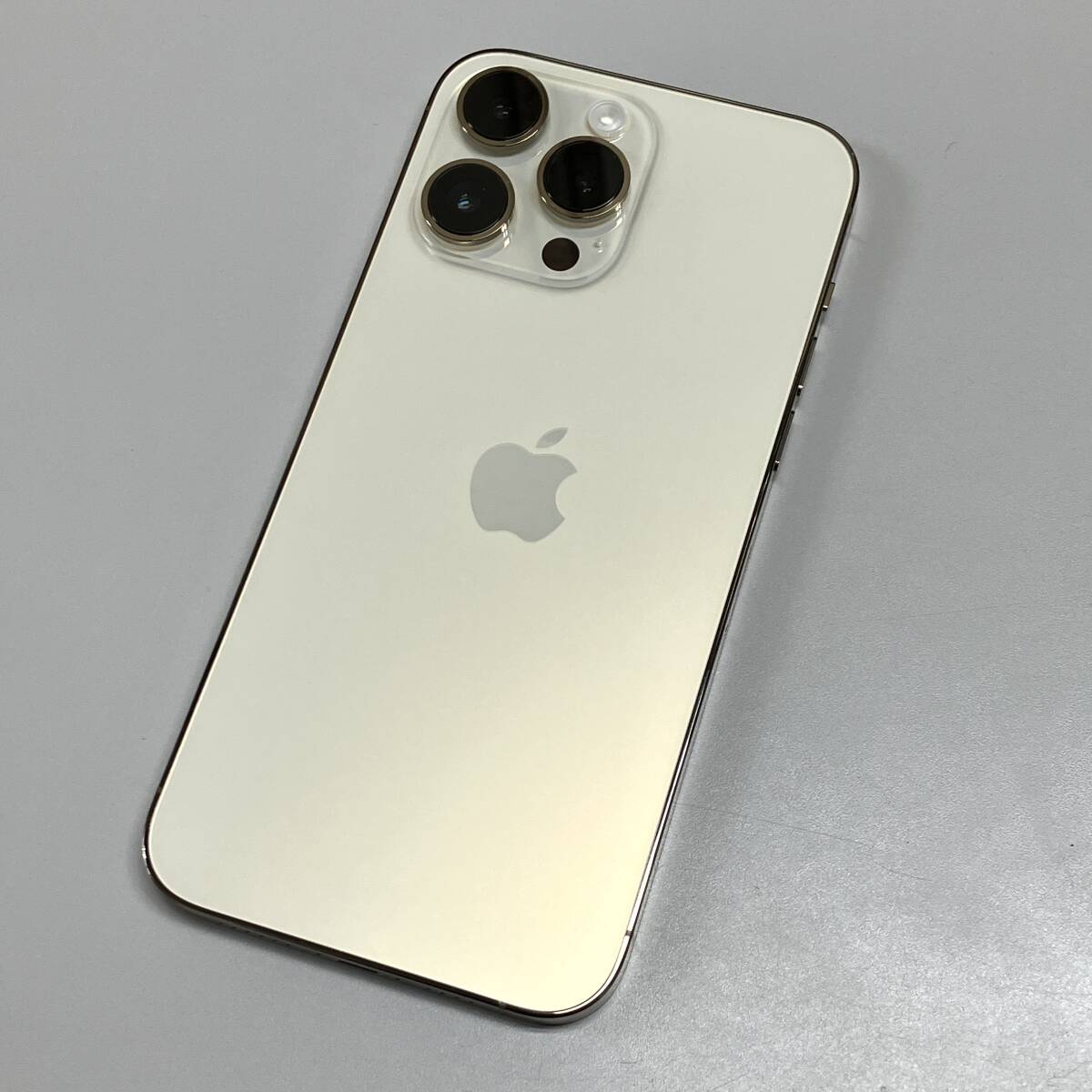 【中古 美品】国内版SIMフリー iPhone14 Pro Max 256GB ゴールド MQ9D3J/A バッテリー最大容量84%_画像3