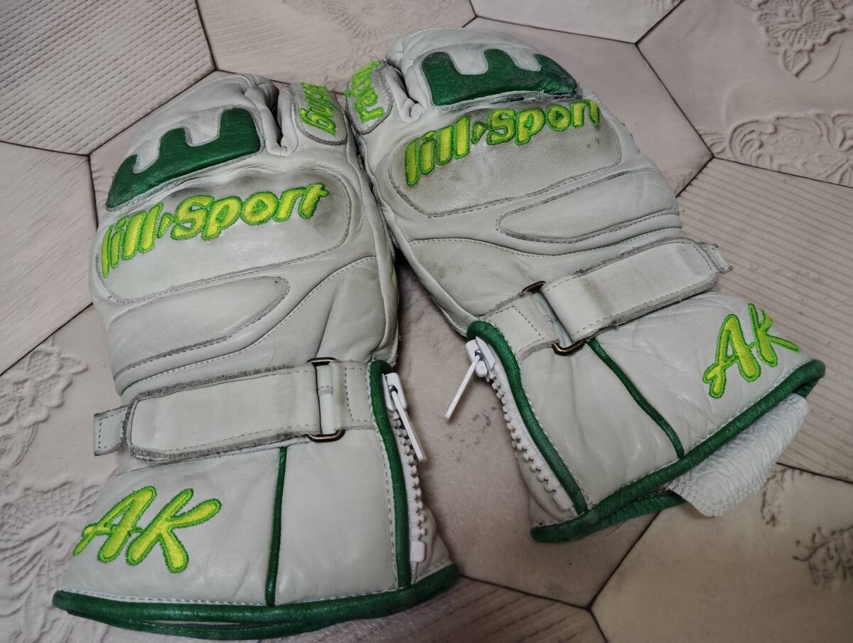 lill sport リルスポーツ　佐々木明モデル　競技用パッド入り３本指レーシンググローブ　サイズ８_画像1