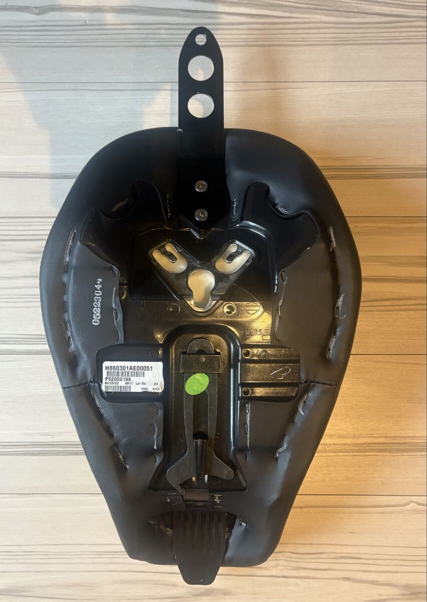 新品未使用！ハーレーダビッドソン XL1200X 純正シート フォーティーエイト スポーツスター 14年〜22年 ８８３ ソロシート_画像2