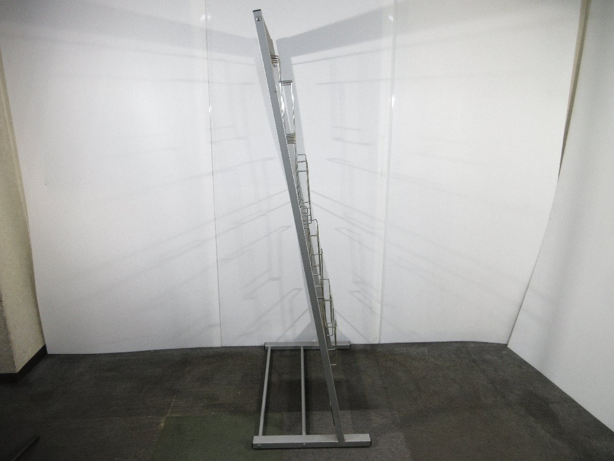 激安 A4サイズ パンフレット置き 8か所 高さ1565mmX幅760mmX奥行465mm 売り切り_画像5