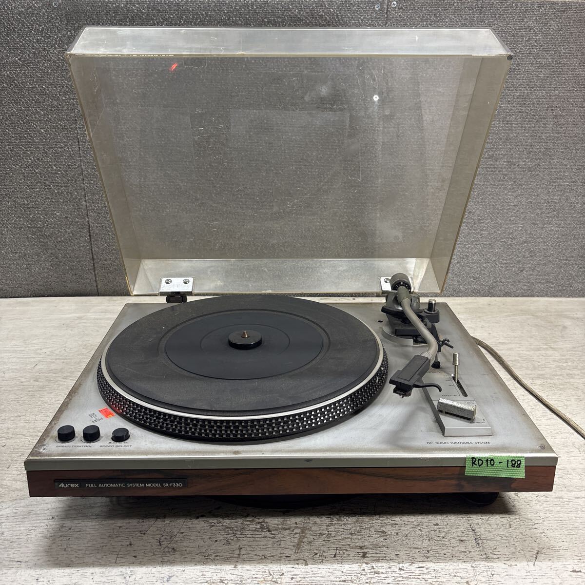 RD10-188 激安 AUREX SR-F330 FULL AUTOMATIC SYSTEM レコードプレーヤー 通電OK 中古現状品 ※3回再出品で処分_画像1