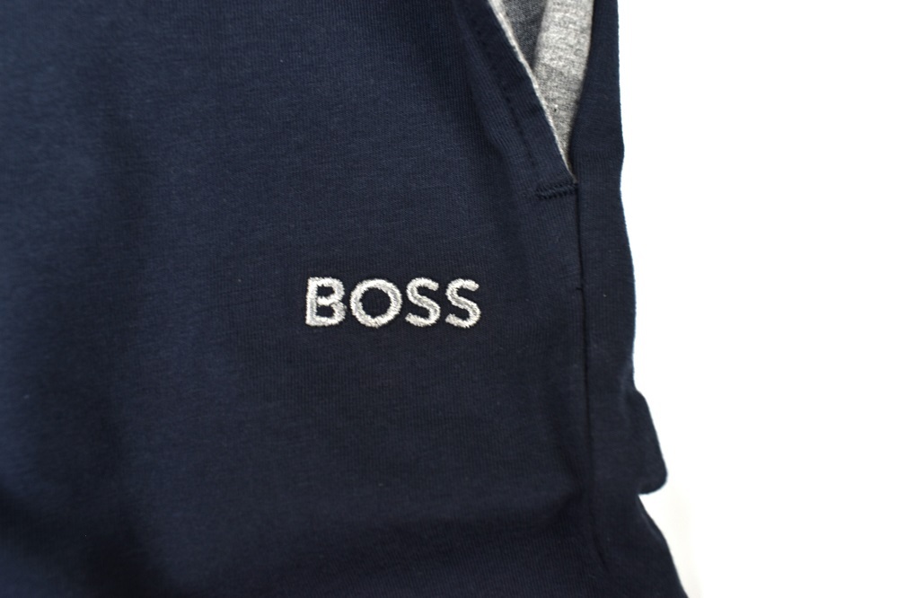 【3.3万・新品】M【ヒューゴ・ボス】ミックス&マッチ ストレッチ コットン ショートパンツ　　スポーツ　　　　1円～ _画像4