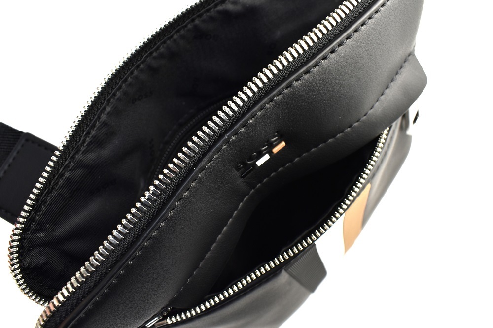 【7万・新品】ユニセックス【ヒューゴ・ボス】シグネチャーストライプ ショルダーバッグ   1円~_画像5