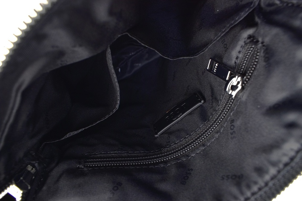 【7万・新品】ユニセックス【ヒューゴ・ボス】シグネチャーストライプ ショルダーバッグ   1円~_画像6