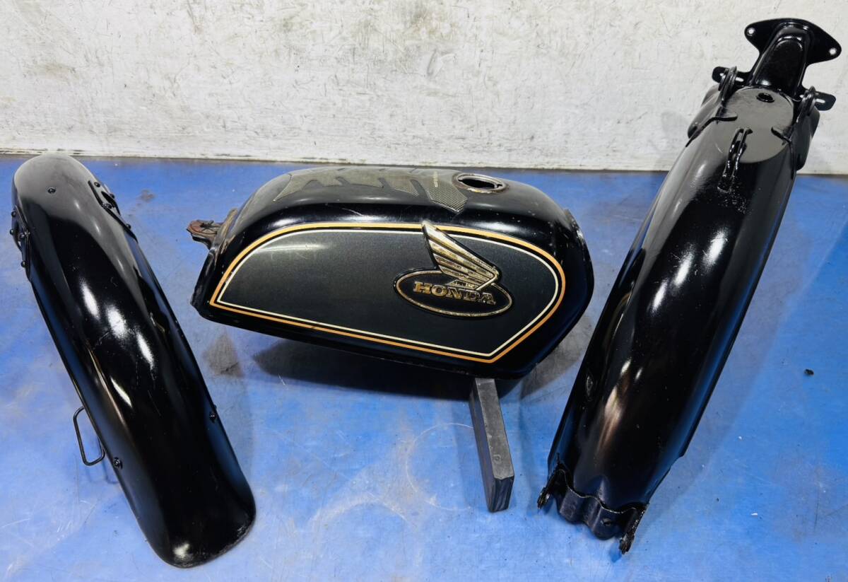 CD50 CD90 タンク前後フェンダーセット_画像2