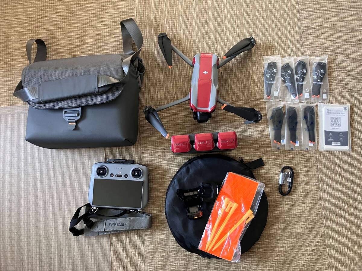 DJI Air 3 Fly Moreコンボ（DJI RC 2付属）中古 WRAPGRADE シャンパンレッドラッピング_画像1