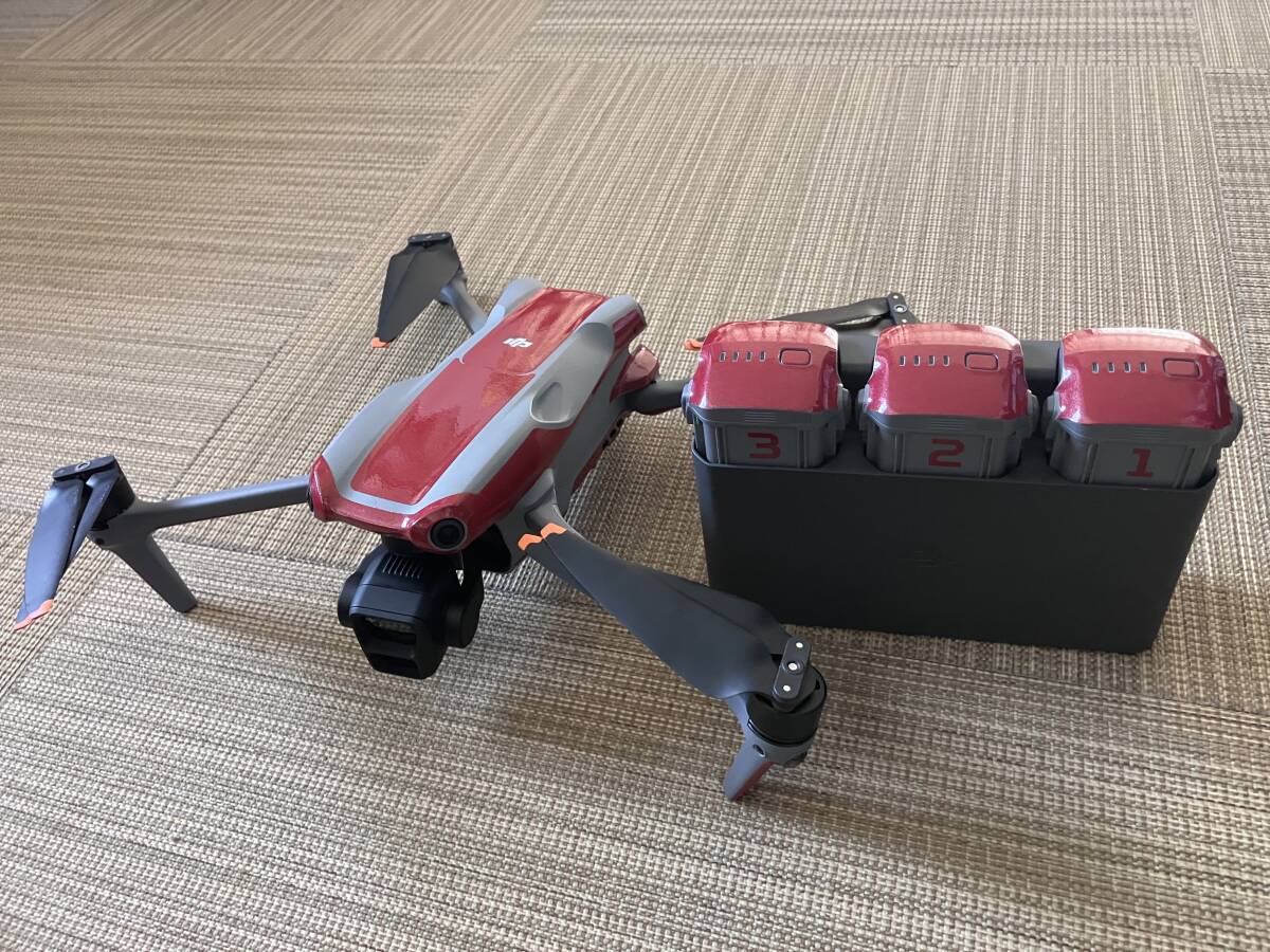 DJI Air 3 Fly Moreコンボ（DJI RC 2付属）中古 WRAPGRADE シャンパンレッドラッピング_画像3