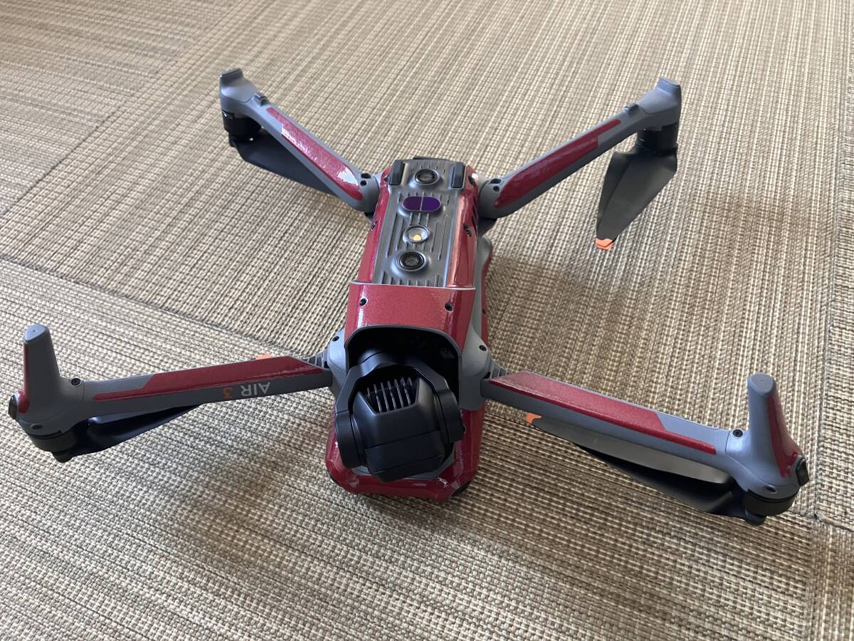 DJI Air 3 Fly Moreコンボ（DJI RC 2付属）中古 WRAPGRADE シャンパンレッドラッピング_画像6