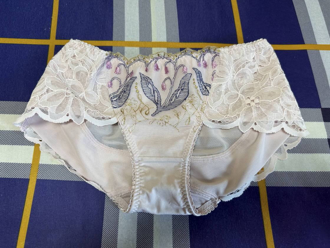 　　新品タグなしトリンプ　刺レース　アモスタイル　レディース　ピンクショーツ 　M　（2）_画像1