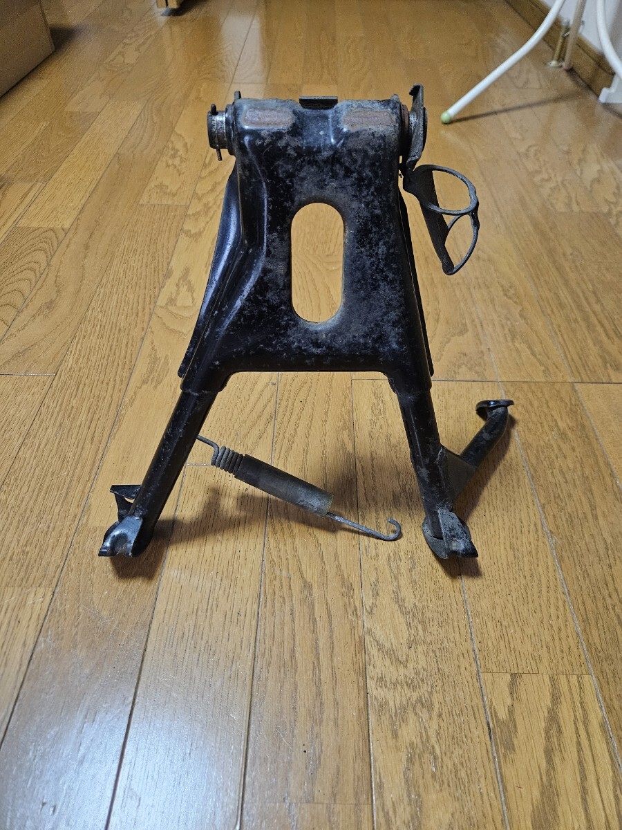 【ジャンク扱い】HONDA ホンダ GB400TT GB500TT 純正センタースタンド スプリングプレート欠品 中古品 当時物 NC20 PC16_画像1