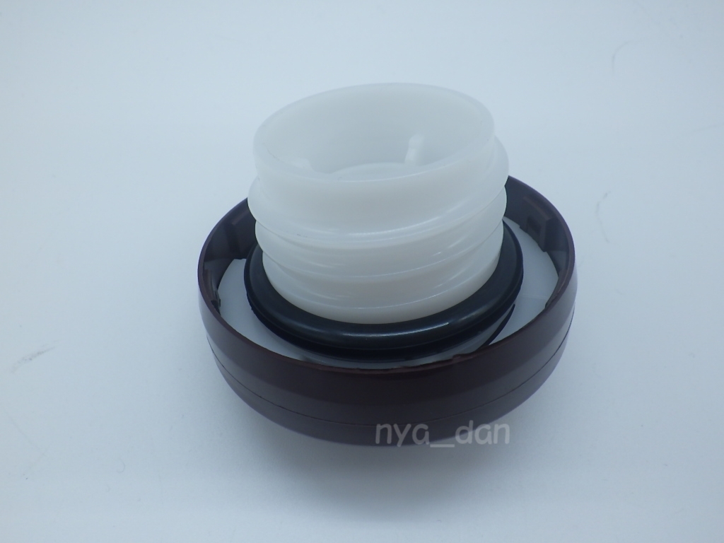 匿名配送 新品未使用 送料無料 ストラーダ 【K34T】 フューエルフィラーキャップ フューエルタンクキャップ 純正品_画像3
