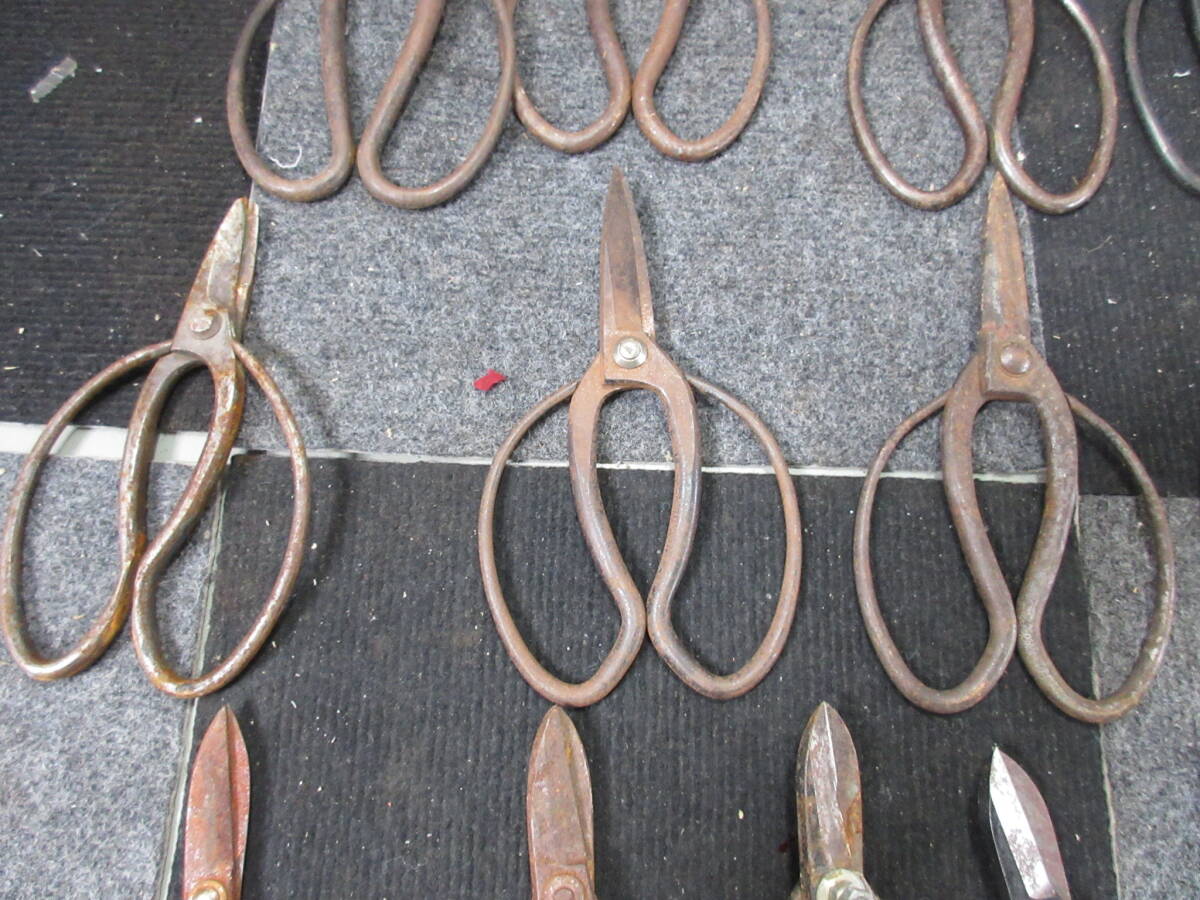 棚8・A1062　鋏　鋏 植木鋏 盆栽鋏 園芸　関貴泰作 岡恒 正長別上 豊一作 宮義 康正　日立鋼　14点セット　_画像3
