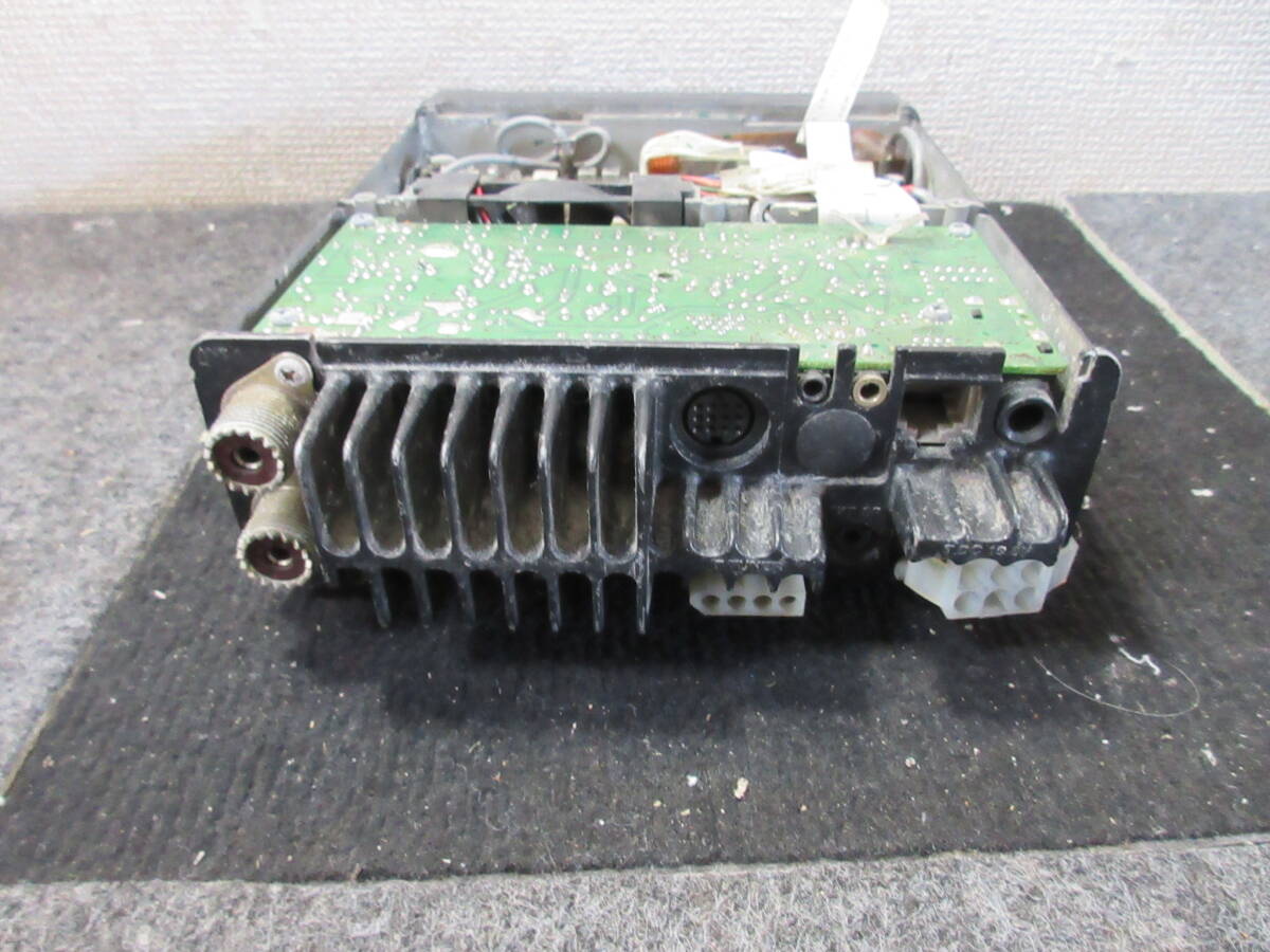 棚5・A1099　ICOM　アイコム　IC-706　無線機　現状品_画像3