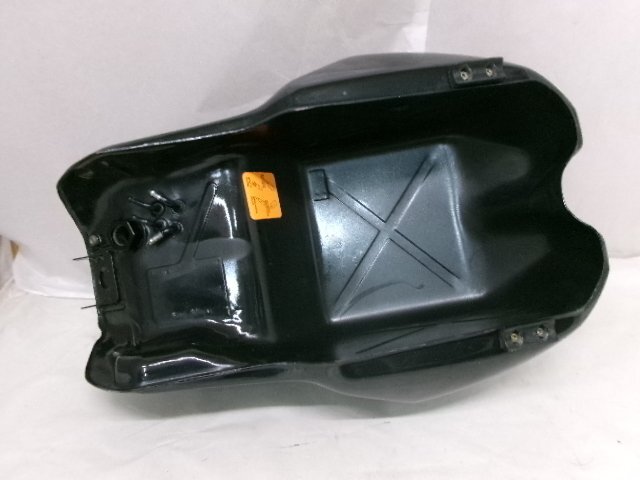 【BST】mb1★ドカティ　ドゥカティ　モンスター　M900IE　純正　フューエルタンク　　　　　　　　　　　　　　　　　　　　　　　　　　★_画像8