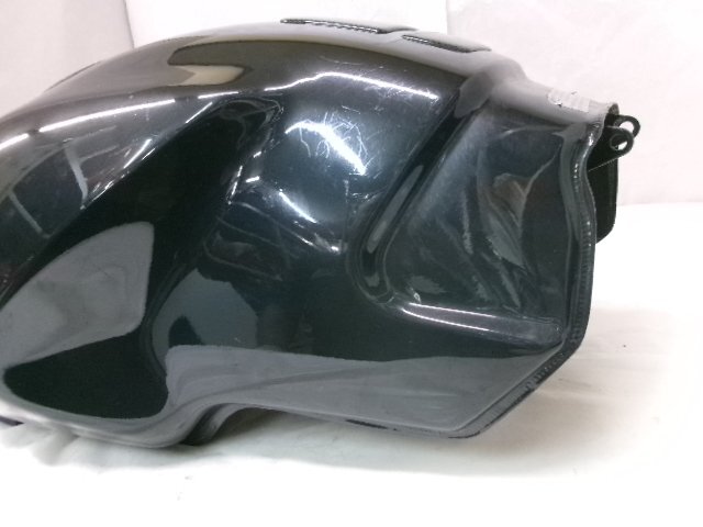 【BST】mb1★ドカティ　ドゥカティ　モンスター　M900IE　純正　フューエルタンク　　　　　　　　　　　　　　　　　　　　　　　　　　★_画像2