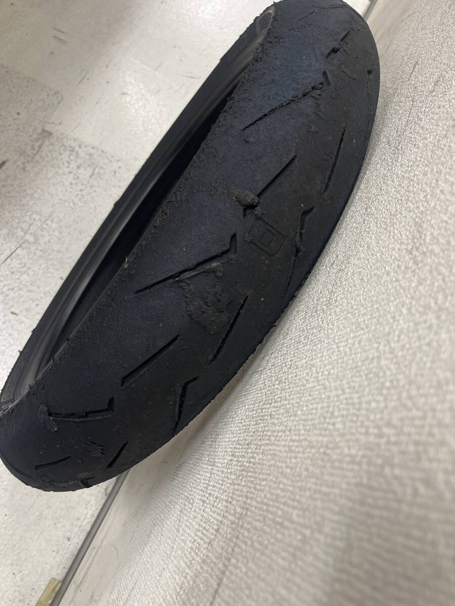 ピレリ ディアブロスーパーコルサV4 SC1 110/70R17 中古タイヤ_画像1