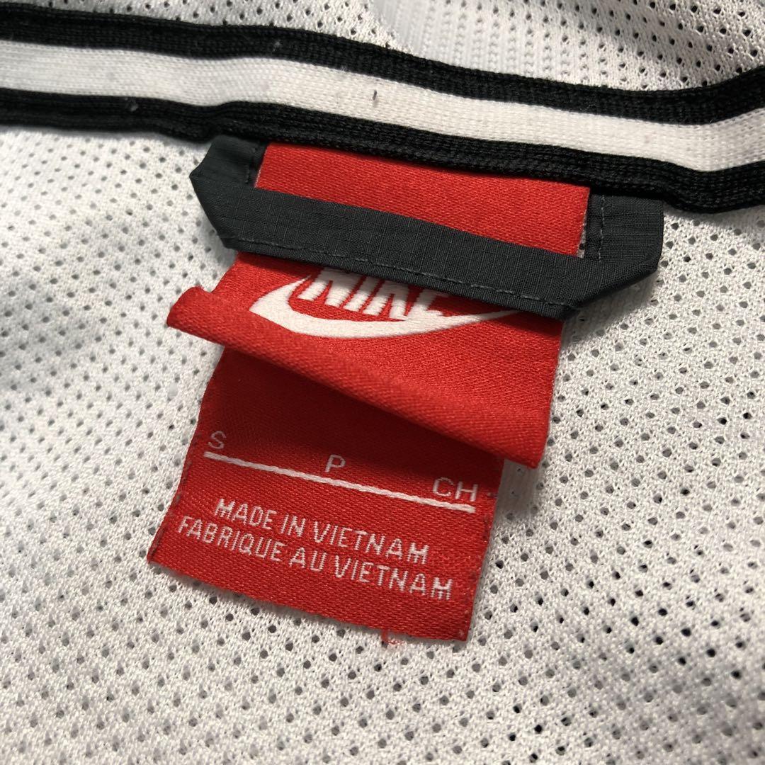 ナイキ ナイロンジャケット Sサイズ グレー_画像3