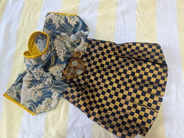 現(xiàn)品　M 男子紺緑に金波柄　黒金市松袴