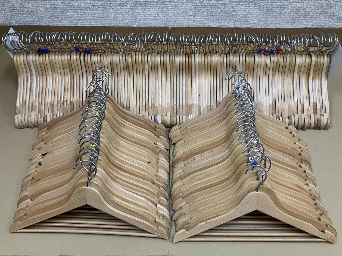 木製ハンガー　まとめ売り　150本_画像1