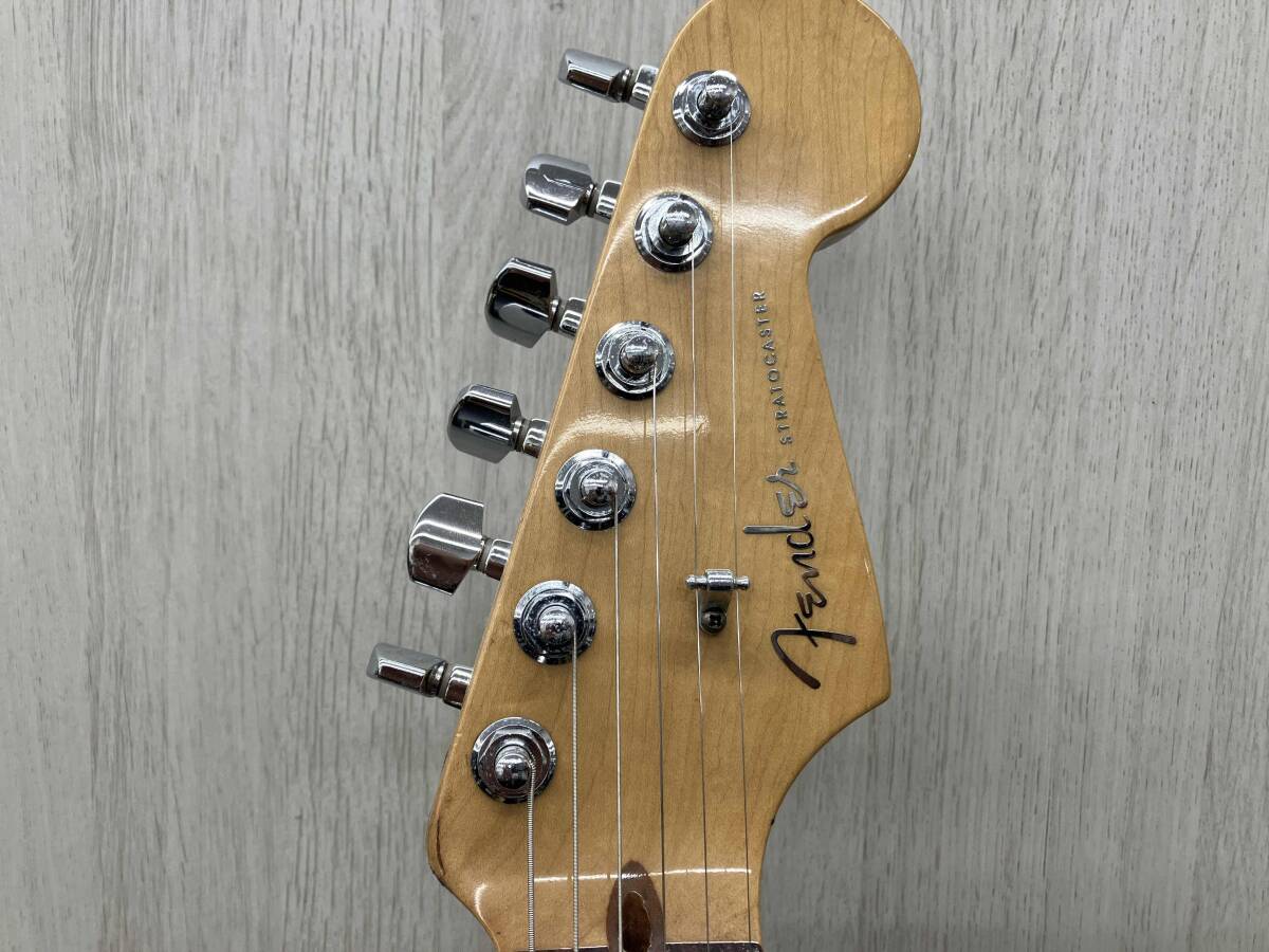 大特価 動作品【15】Fender USA American DELUXE ストラトキャスター 1円スタート_画像2