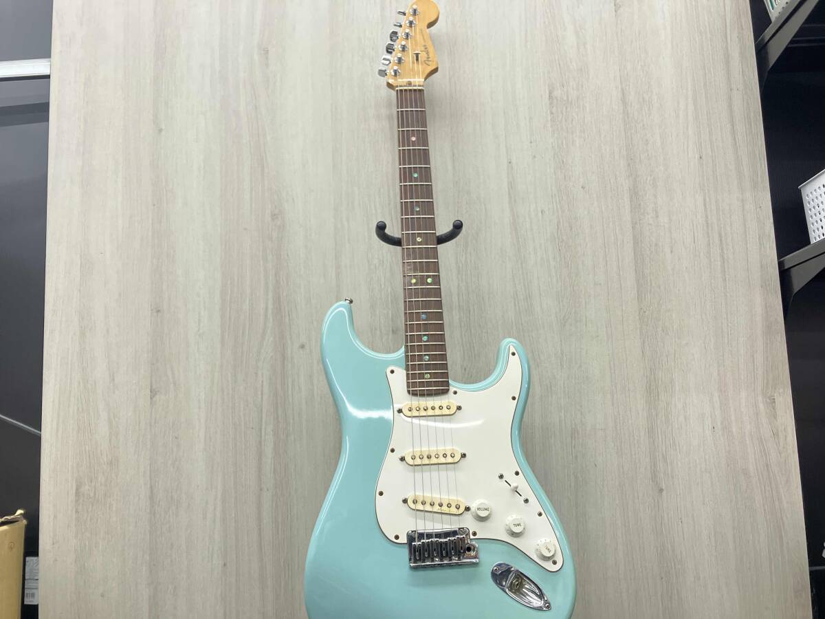 大特価 動作品【15】Fender USA American DELUXE ストラトキャスター 1円スタート_画像1