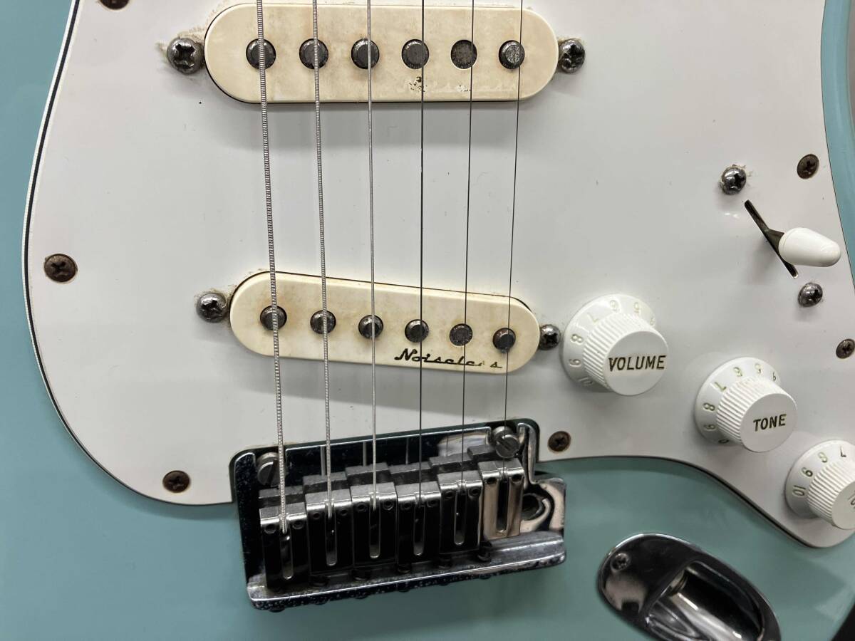 大特価 動作品【15】Fender USA American DELUXE ストラトキャスター 1円スタート_画像6