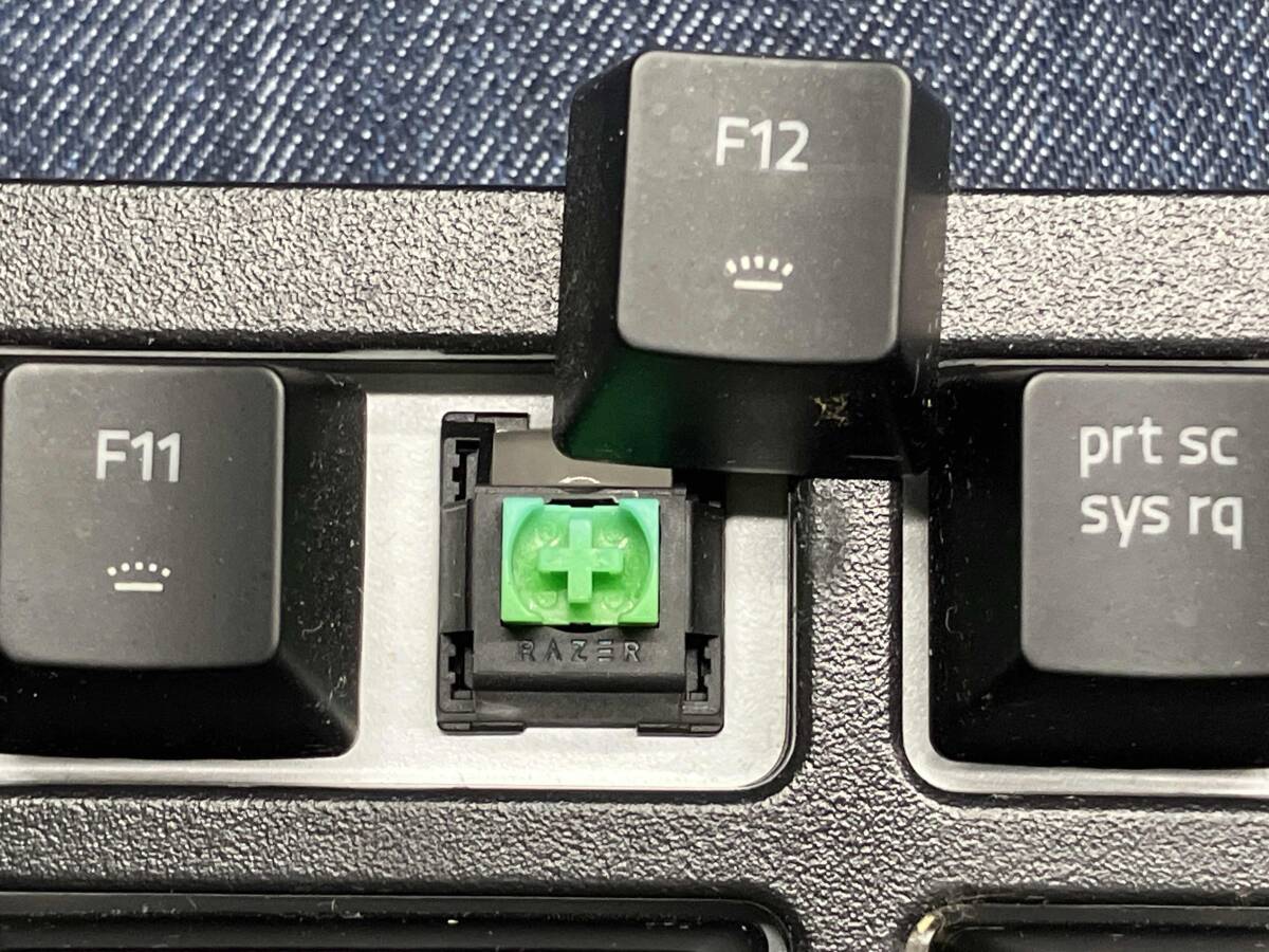 Razer BlackWidow RZ03-02860100-R3M1 [英語配列 グリーン軸] キーボード （▲15-07-02）_画像3