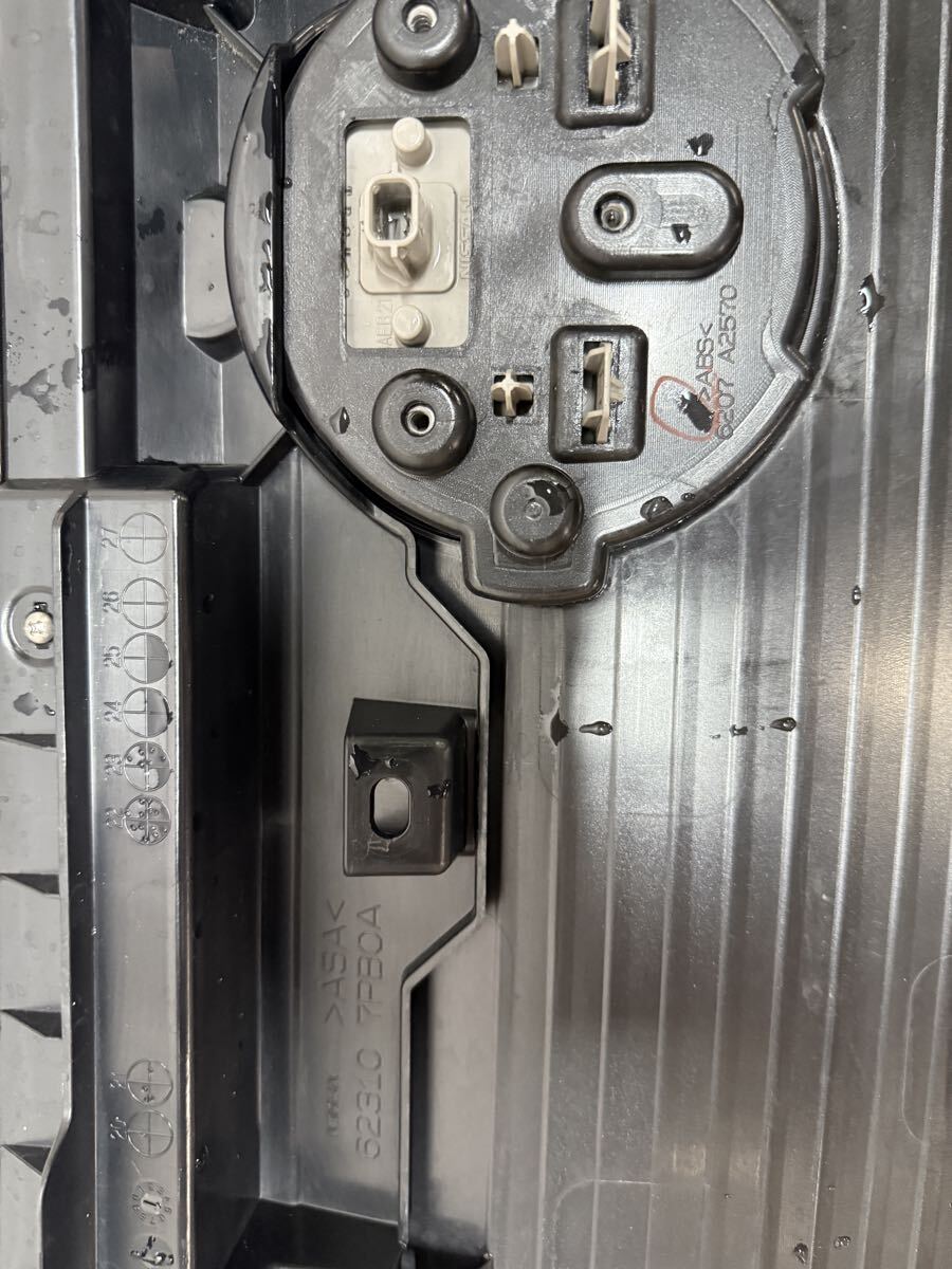 B6AW サクラ X フロントグリル★62310 7PB0A ブラック 純正 SAKURA★日産 イルミ エンブレム ロアグリル セット 62026-7PA_画像9