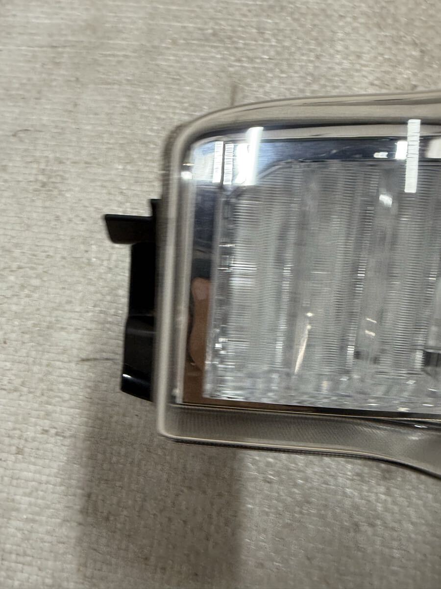 ダイハツ LA600S タントカスタム RS テールライト/テールランプ インナーメッキ 右側/運転席 TOKAIDENSO 20516_画像2
