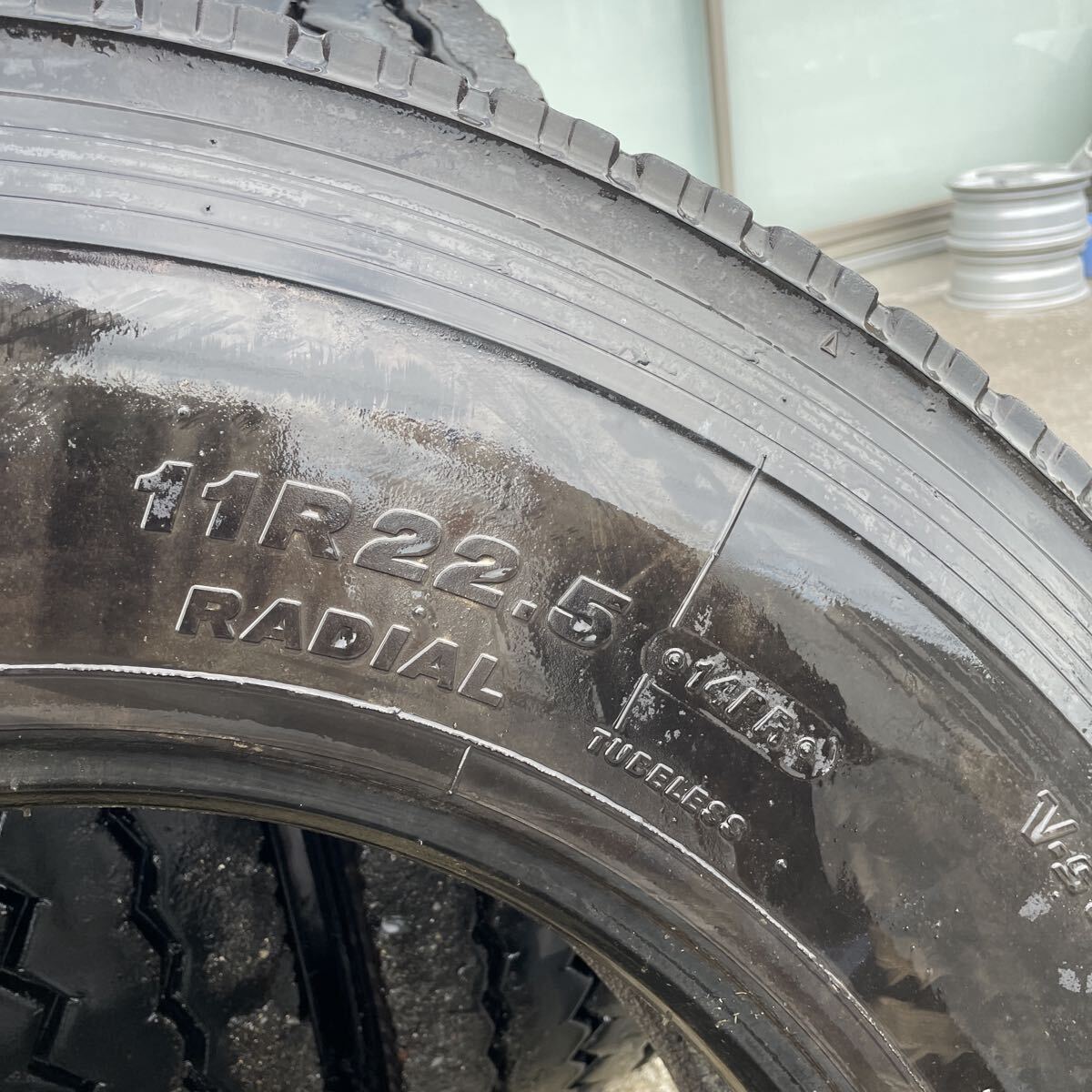 11R22.5 ブリヂストン 激安美品4本セット:68000円_画像8