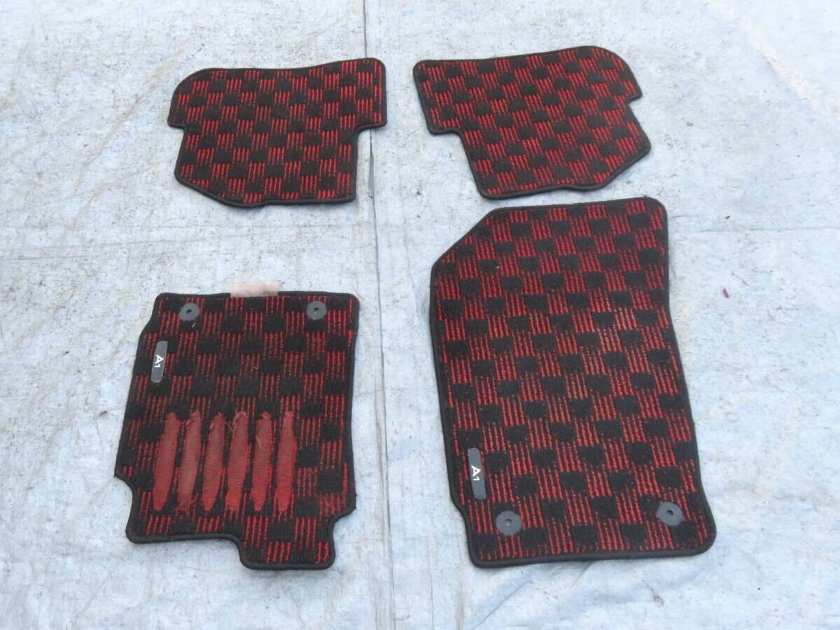 LA3167* Audi A1/8XCHZ 1.0TFSI оригинальный коврик на полу /4 позиций комплект один шт / 1.4TFSI 8XCZE * царапина загрязнения иметь LA3167* Audi A1/8XCHZ 1.0TFSI оригинальный коврик на полу /4 позиций комплект один шт / 1.4TFSI 8XCZE * царапина загрязнения иметь