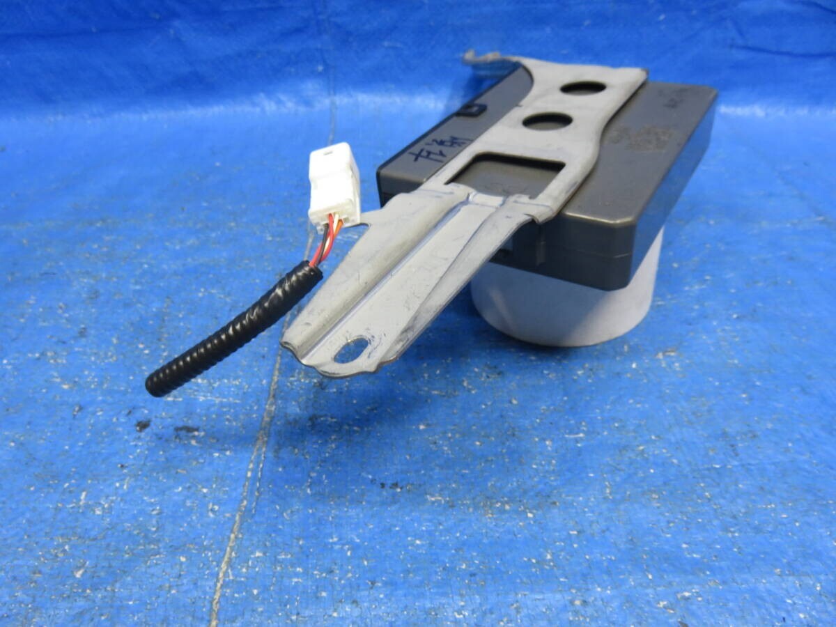 LA6130* 動作OK レクサス LS600/UVF45 フロント (左) MPX ドア コンピューター 助手席 /純正 89223-50280 LS460/USF40_画像4